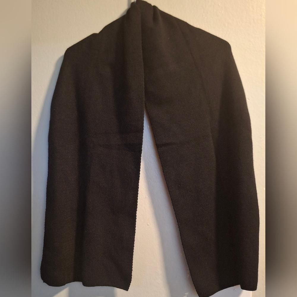 West Loop Black Scarf